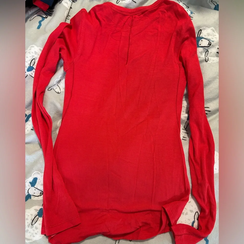 lululemon athletica Red Long Sleeve Tee - Picture 2 of 2